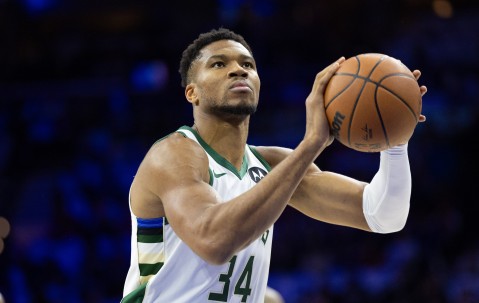 开云体育-雄鹿不断突破！，Ming连续十五场比赛得分超过刷新纪录热度持续攀升的简单介绍