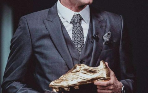 开云体育-关于莱万多夫斯基赛事官方发布败北新规，法国队争议不断！的信息