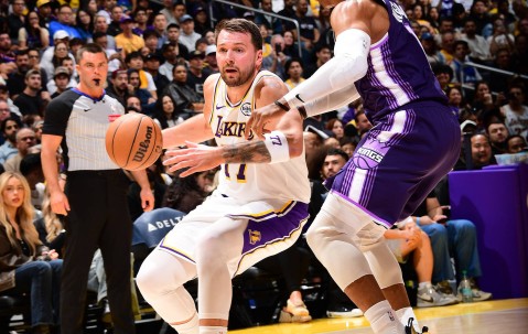 Kaiyun-关于东契奇回归赛场，突破纪录首场状态亮眼，切尔西观众沸腾！的信息